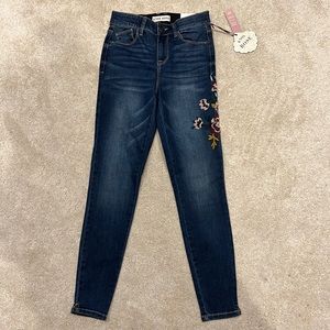 Women's Floral Embroidered Skinny Denim Pants - Knox Rose